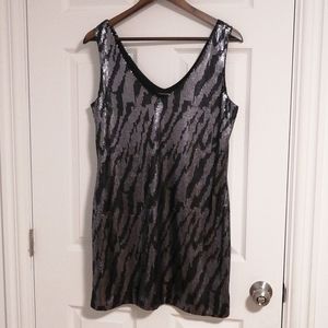 Le château sequin mini Dress